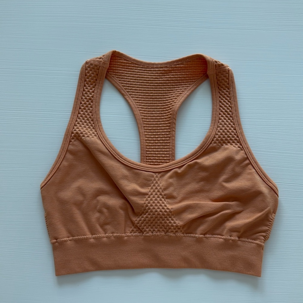 Alphalete Seamless Sports Bra